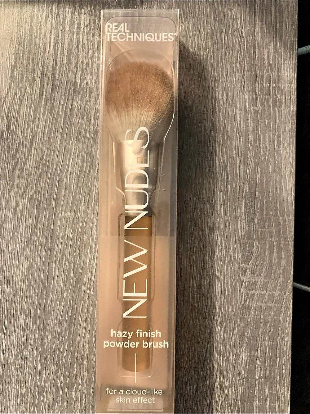 🆕- Real Techniques New Nudes Hazy Finish Powder Brush